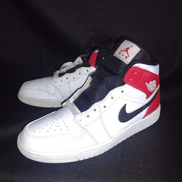 air jordan mid white red